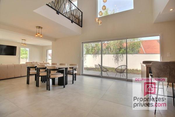 Maison  contemporaine  classe énergie A avec de belles prestations à Chateauneuf Sur Loire