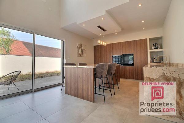 Maison  contemporaine  classe énergie A avec de belles prestations à Chateauneuf Sur Loire