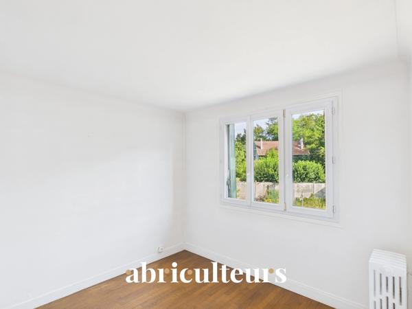 Maison familiale avec jardin privatif de 560 m² en vente à Meaux 77100
