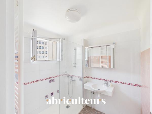 Maison familiale avec jardin privatif de 560 m² en vente à Meaux 77100