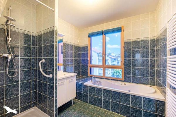 Appartement à vendre |  Décines-Charpieu |  4 pièces | 129 m²