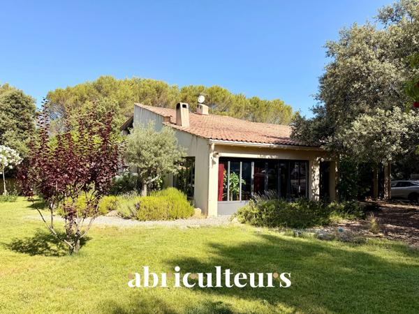 Belle propriété avec terrain, piscine/ poolhouse, dépendance à Rognes 13840