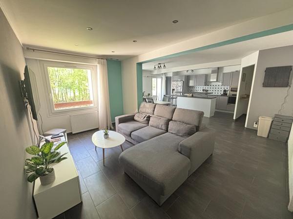 Appartement Cergy 5 pièce(s) 99 m2 €246 000 ** - Référence 10946