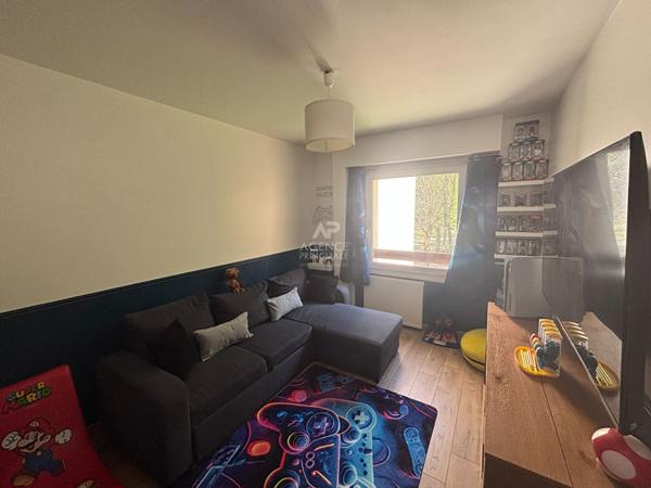 Appartement Cergy 5 pièce(s) 99 m2 €246 000 ** - Référence 10946