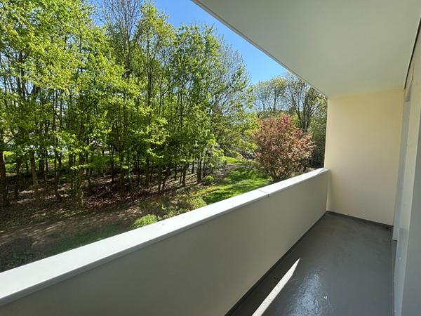 Appartement Cergy 5 pièce(s) 99 m2 €246 000 ** - Référence 10946