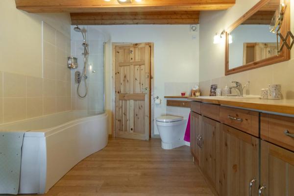 Charmante maison de village de 3 chambres avec piscine près de Jarnac