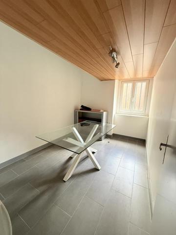 Local 19 Boulevard Saint Louis