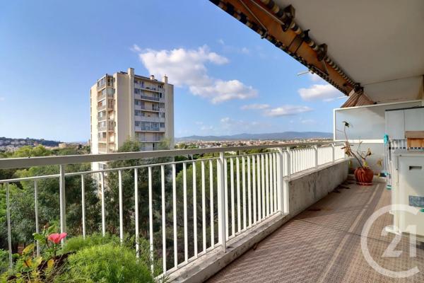 Appartement T3 à vendre  3 pièces - 62,15 m 2   ST RAPHAEL  - 83