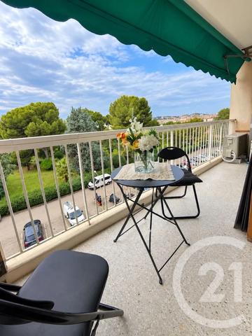 Appartement T4 à vendre  4 pièces - 75 m 2   MARSEILLE  - 13010