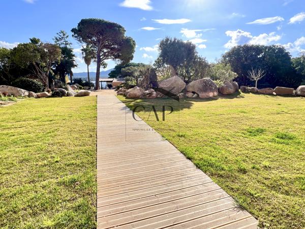 Pianottoli-Caldarello (20131) T3C avec terrasse Résidence de standing en bord de mer – Investissement attractif en Corse