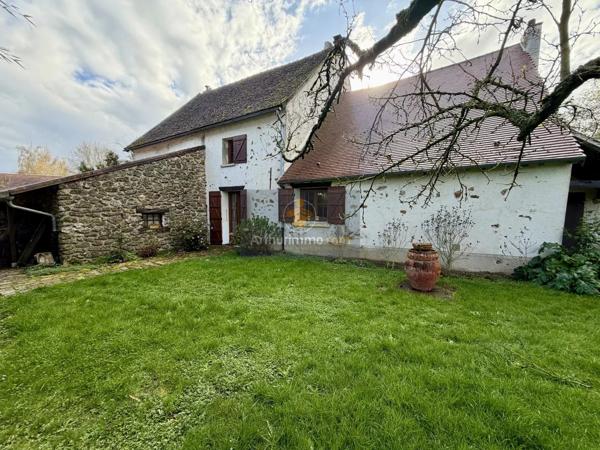 Vente                                                      Maison
                        
                     8 pièces                      280 m2                     à Crécy-la-Chapelle