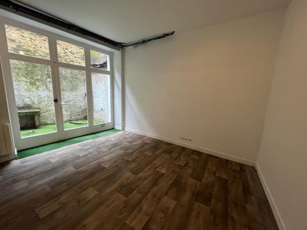 Local commercial à louer |  Ruffec |  2 pièces | 36 m²