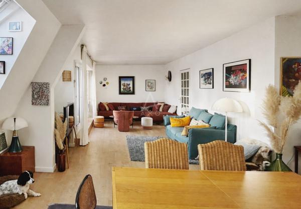 SURESNES/ CENTRE VILLE/ PLACE DU MARCHÉ /  4 PIECES AVEC BALCON, CAVE ET PARKING