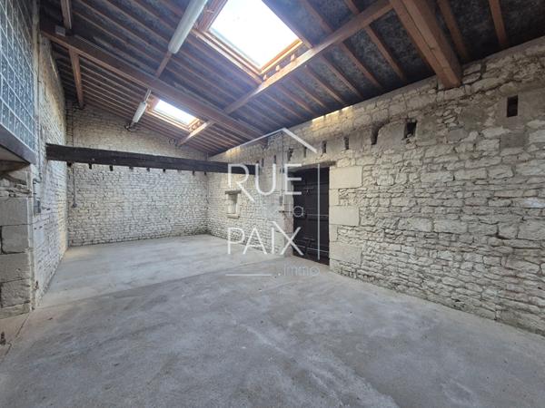 86200 LA ROCHE RIGAULT Maison La Roche Rigault 5 pièce(s) 149 m2 avec nombreuses dépendances