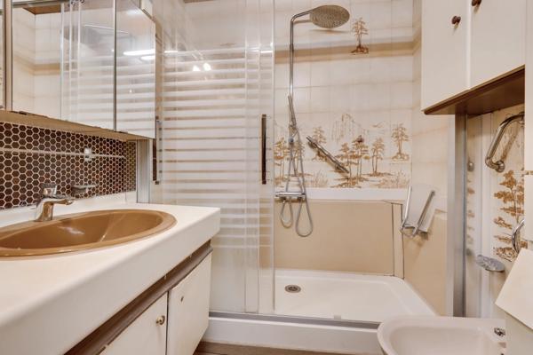 # Appartement – 77m² – Paris 11ème