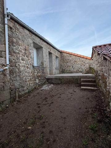 APPARTEMENT REFAIT A NEUF + GARAGE + TERRASSE