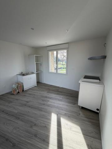 APPARTEMENT REFAIT A NEUF + GARAGE + TERRASSE