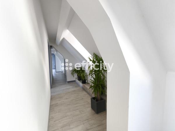 Maison 9 pièces - 177 m²