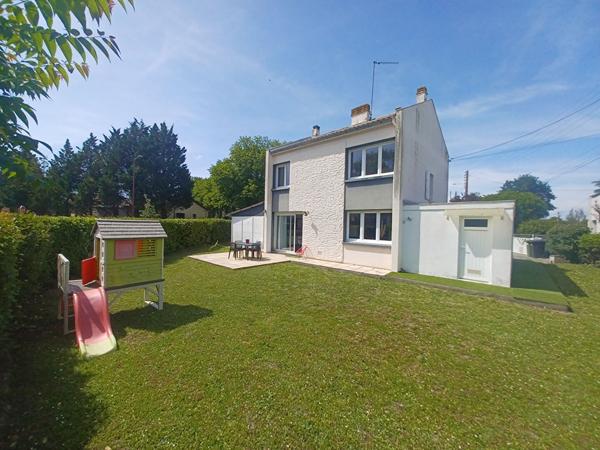 33530 BASSENS - Maison 5 pièces à vendre