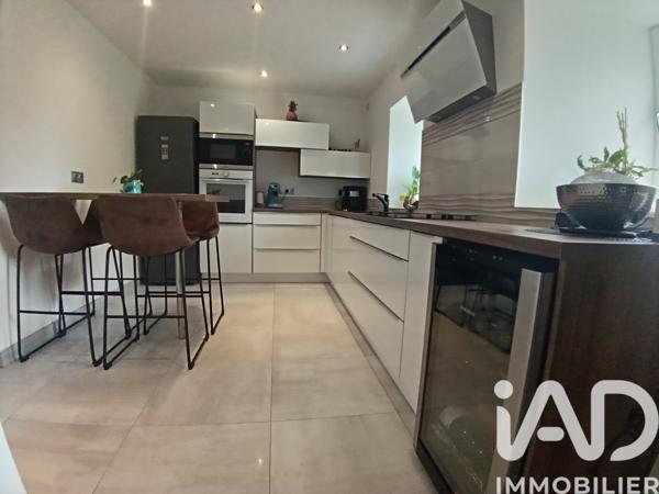 Maison à vendre 9 pièces 177 m² Kervignac