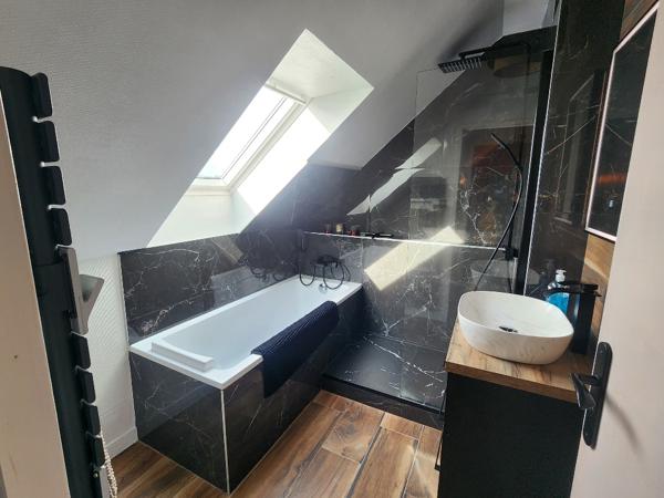 A LOUER PLOUGUERNEAU maison 2 chambres MEUBLEE de 70 m2 Plouguerneau