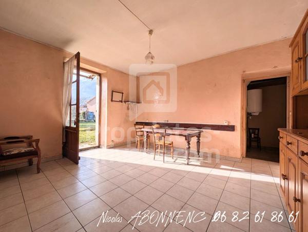 Maison  8 pièce(s) 200 m2