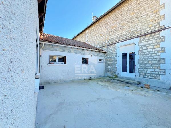 Maison La Couronne 4 pièce(s) 113 m2