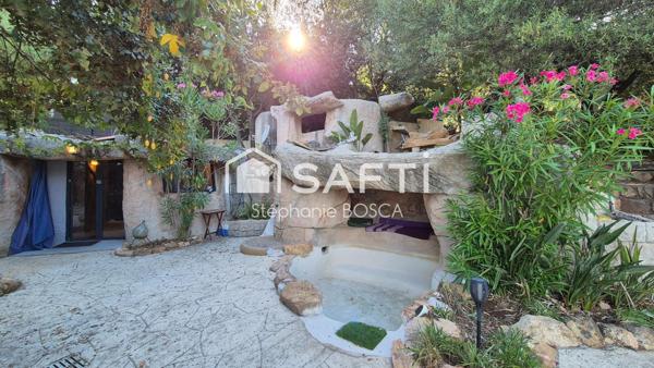 EXCLUSIVITÉ - TERRAIN AVEC HÉBERGEMENTS TROGLODYTES MEUBLÉS