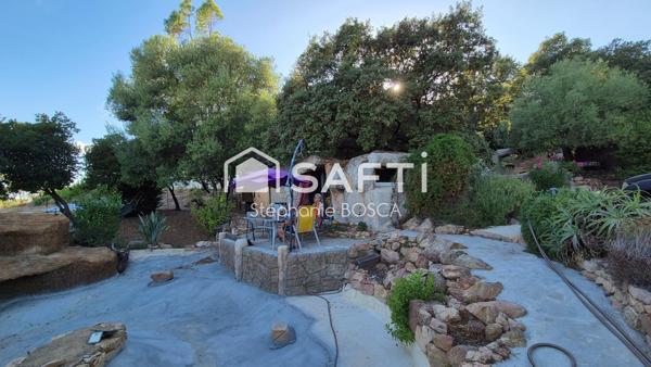 EXCLUSIVITÉ - TERRAIN AVEC HÉBERGEMENTS TROGLODYTES MEUBLÉS