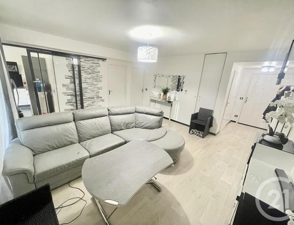 Appartement F3 à vendre  3 pièces - 67 m2 STAINS - 93