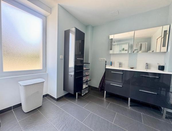 Maison à PLERGUER, 35540 - 8 pièces 175m²