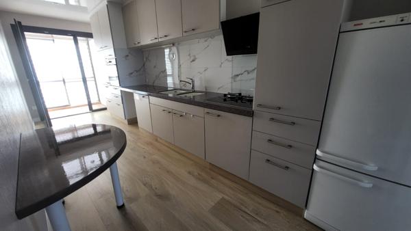 Superbe T4 en duplex ? calme, lumineux et idéalement situé à Rodez