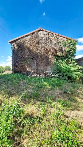 Maison à restaurer avec terrain