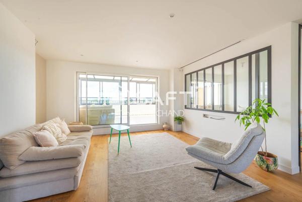 Duplex 5 pièces 123 m2 avec Terrasse couverte de 28 m2 8 m RER