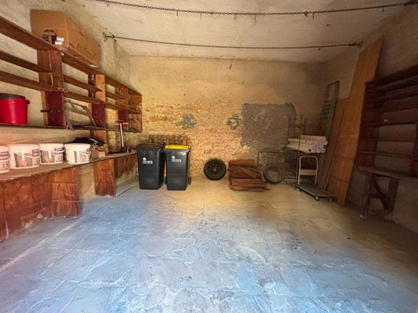 Grand appartement de caractère de 173 m² en plein centre de  Nevers  - Garage - Dépendance - 4 chambres