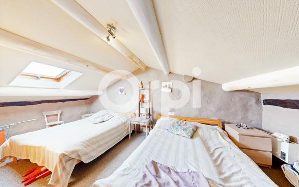 Maison à vendre    5 pièces •  Prunet