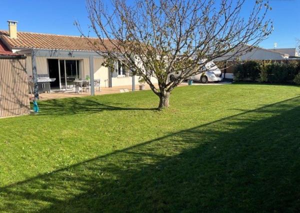 MAISON DE PLAIN-PIED AVEC VUE DÉGAGÉE SUR LES CHAMPS À 10 MINUTES DE LA ROCHELLE