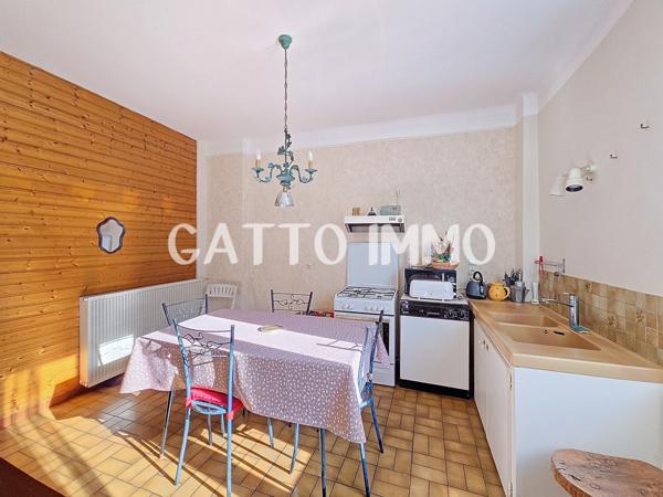 Saint-Julien-lès-Metz (57070) MAISON DE VILLE T3 DE 90m² // ST JULIEN LES METZ // JARDIN // SOUS-SOL COMPLET