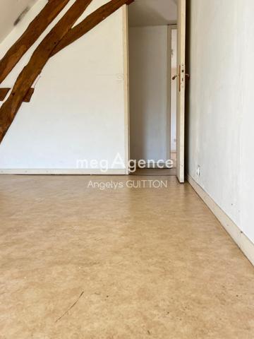 Maison à Beaumont-sur-Sarthe, 72170 - 5 pièces 106m²