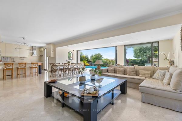 DOMAINE PRIVE SECURISE - COUNTRY CLUB PISCINE, TENNIS, PADEL A VILLENEUVE LOUBET