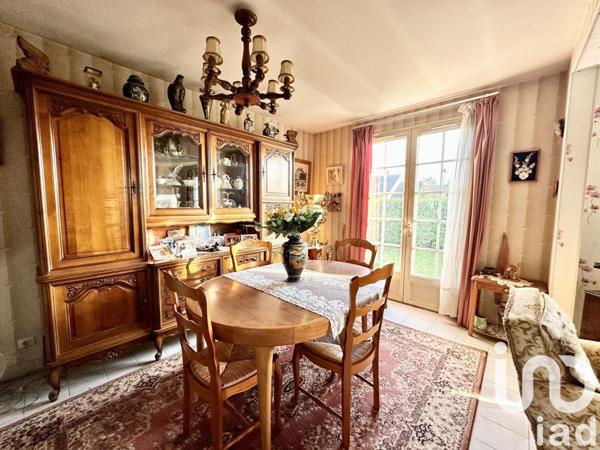 Maison 5 pièces de 120 m² à Les Ageux (60700)