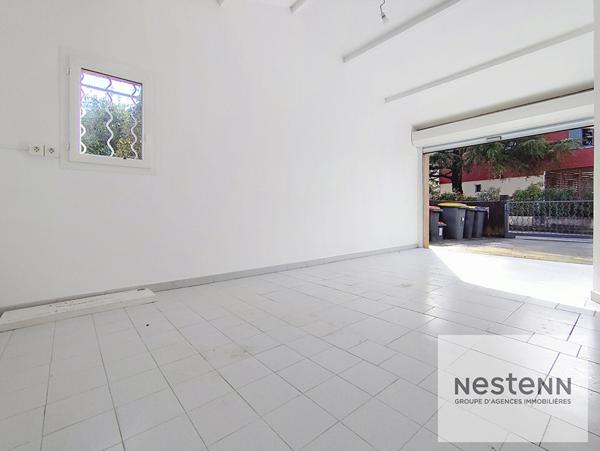 Élégante maison rénovée avec prestations de qualité 143 m² habitables ? Terrain d'angle de 695 m²