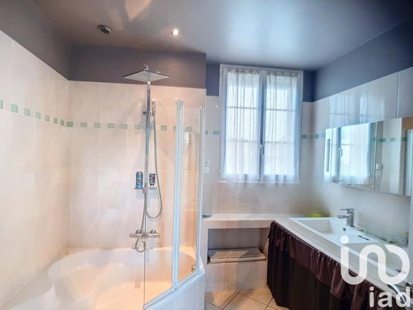 Maison 7 pièces de 150 m² à Melun (77000)