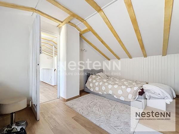 A vendre maison familiale de 7 pièces sur terrain de 980 m² avec piscine et garage au Domaine des Oliviers à Castelnau-le-Lez