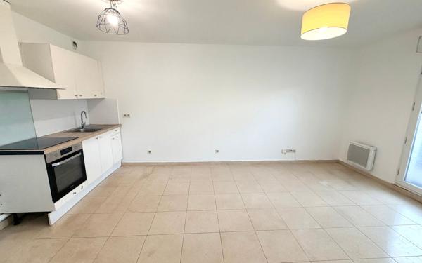 Appartement à vendre    2 pièces •  Villemomble