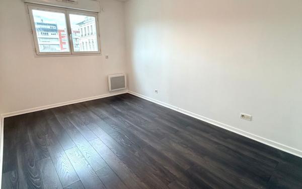 Appartement à vendre    2 pièces •  Villemomble