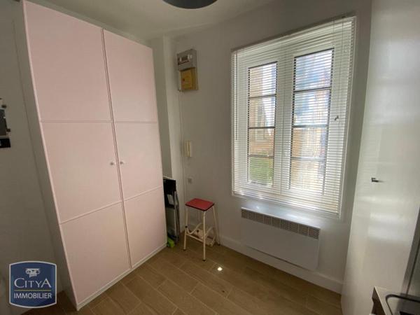 Appartement à louer 1 pièce 9.27m²