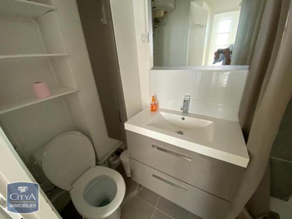 Appartement à louer 1 pièce 9.27m²