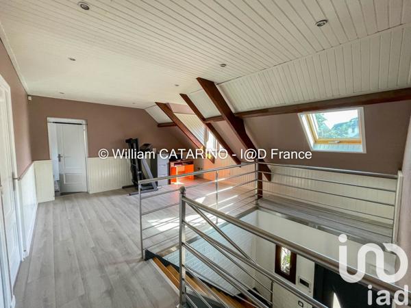 Maison traditionnelle 8 pièces de 143 m² à Saint-Germain-lès-Arpajon (91180)