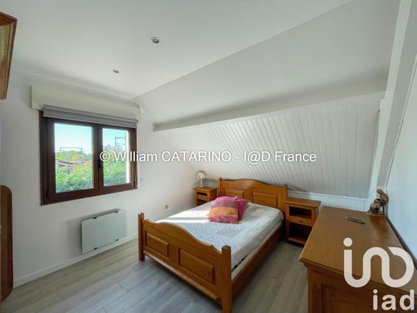 Maison traditionnelle 8 pièces de 143 m² à Saint-Germain-lès-Arpajon (91180)